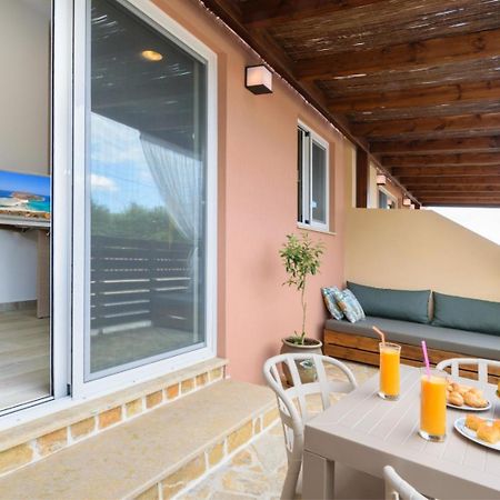 פלאסרנה Iliana Apartments מראה חיצוני תמונה