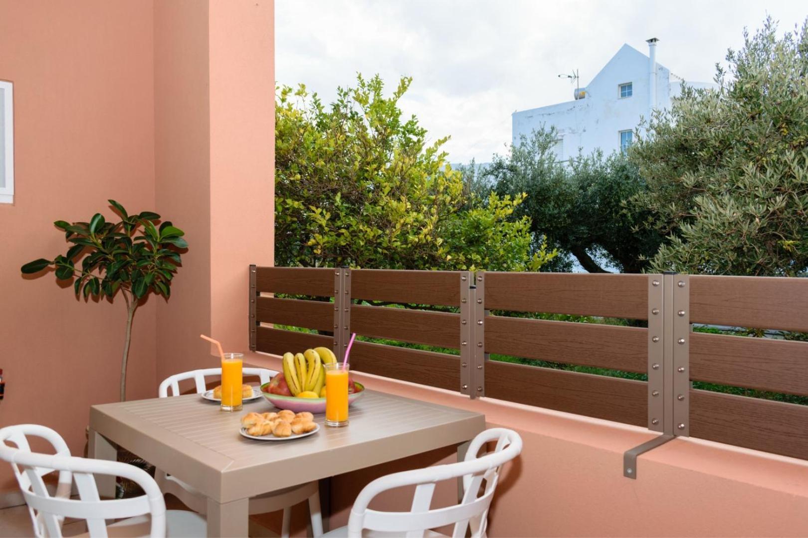 פלאסרנה Iliana Apartments מראה חיצוני תמונה
